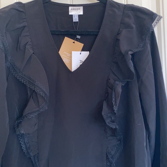 NWT Black Aware by Vero Moda V-neck Ruffle Blouse size L - Picture 3 of 4